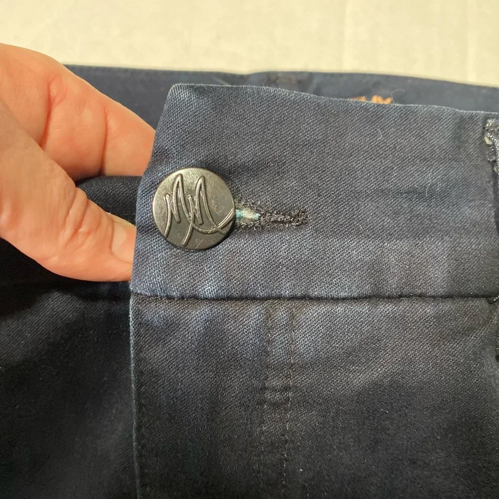 Melissa McCArthy Seven7 Dark Wash Micro Flare 70’s Inspired Jeans Size 16 W - Picture 9 of 16